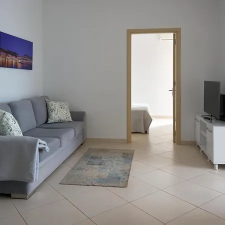 Apartment Del Mar Sea View
