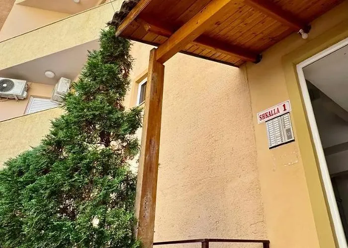 Del Mar Sea View Apartment Sarandë
