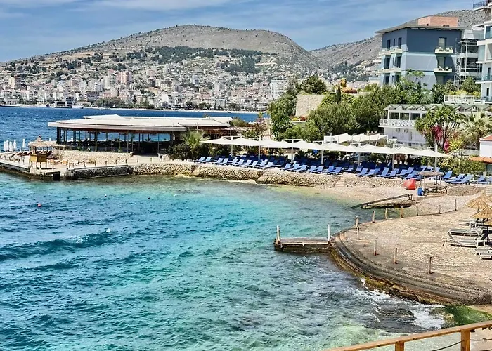 Del Mar Sea View Apartment Sarandë