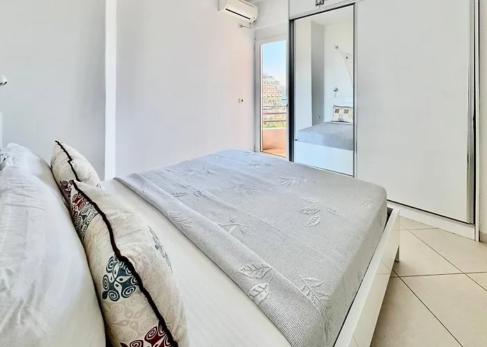Del Mar Sea View Apartment *