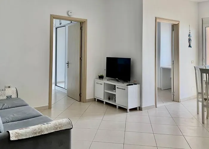 Del Mar Sea View Apartment