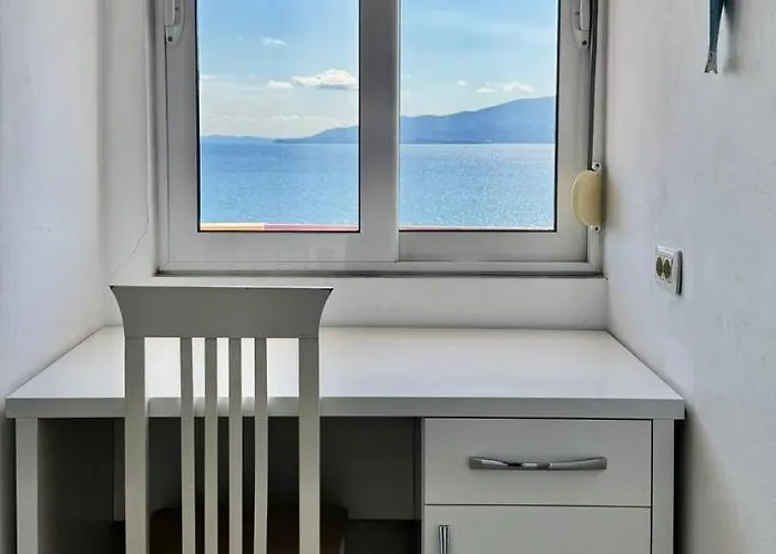 Apartment Del Mar Sea View